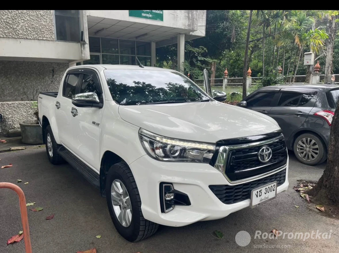 TOYOTA HILUX REVO