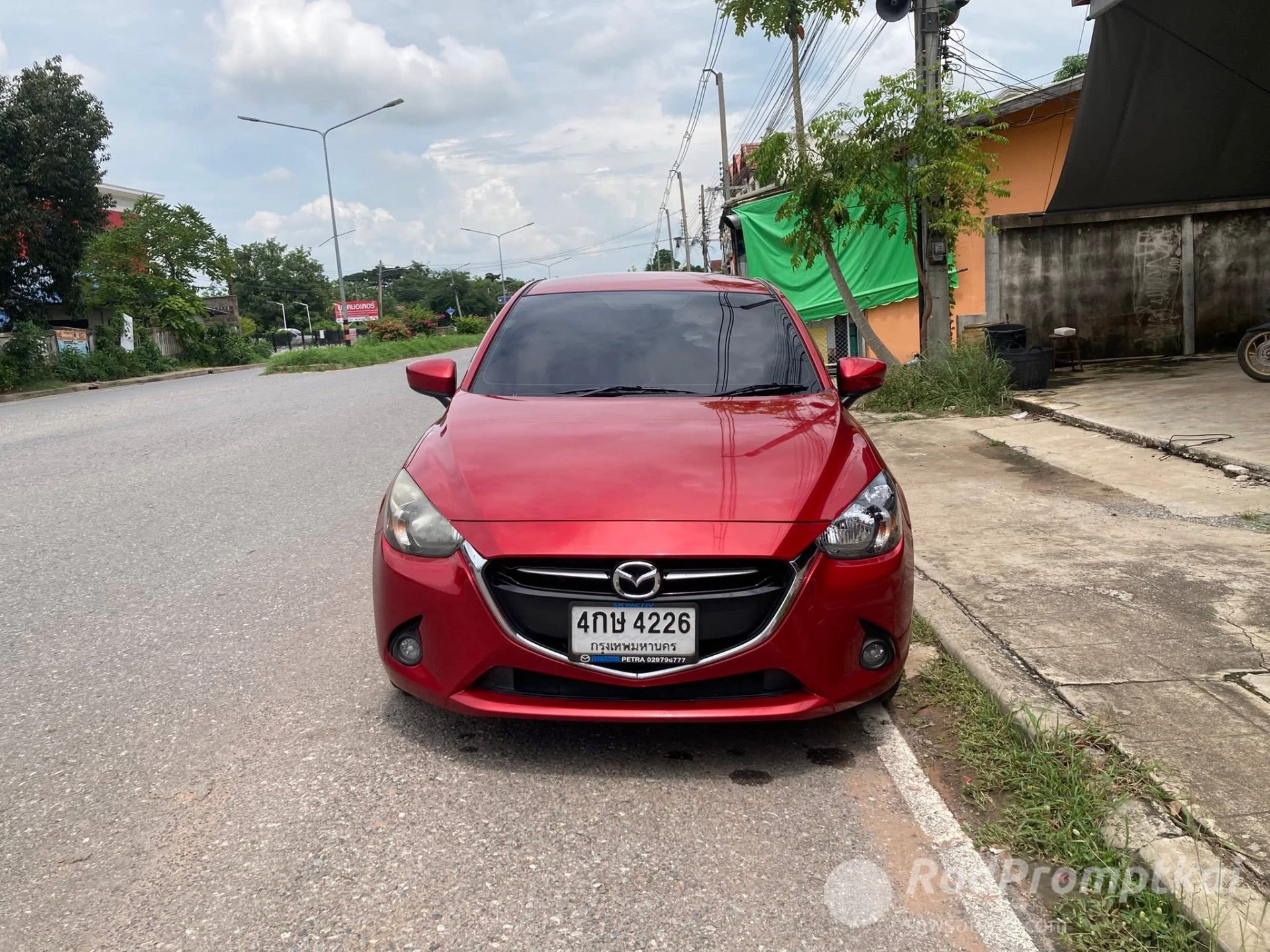 MAZDA 2