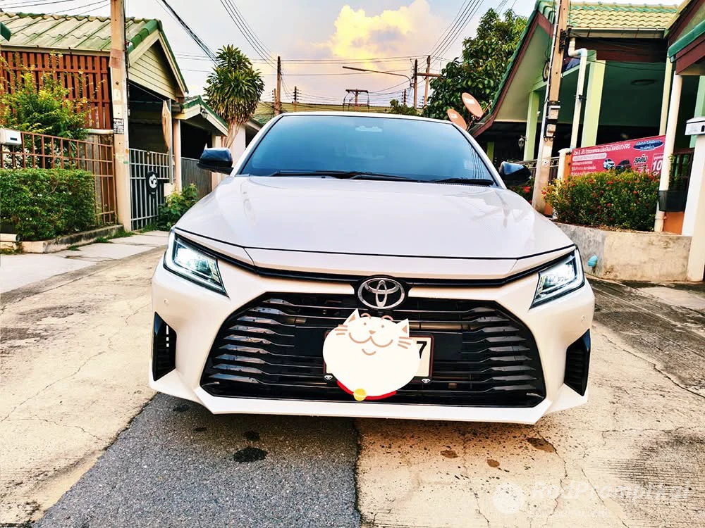 TOYOTA YARIS ATIV