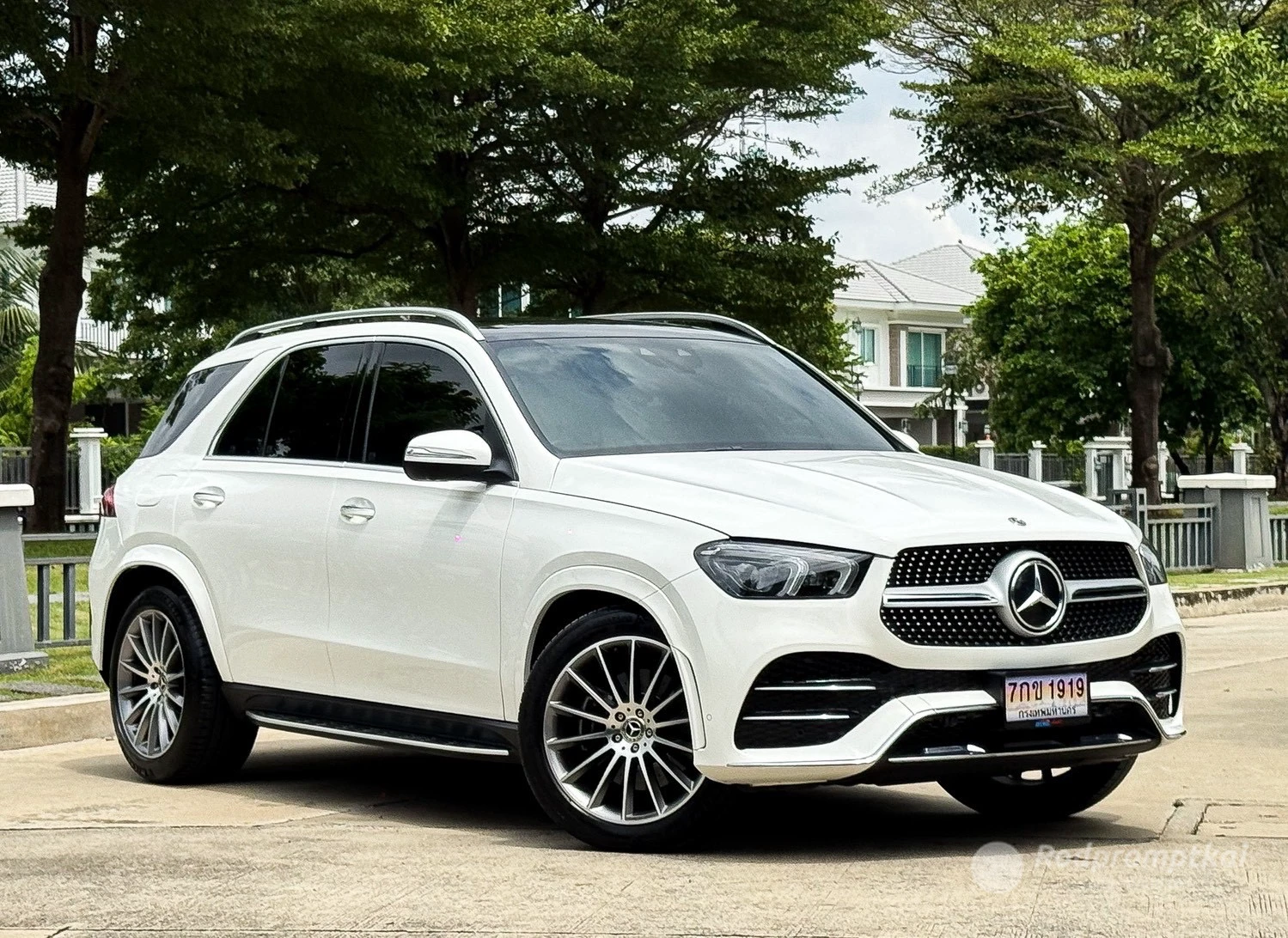 Mercedez-Benz GLE-CLASS