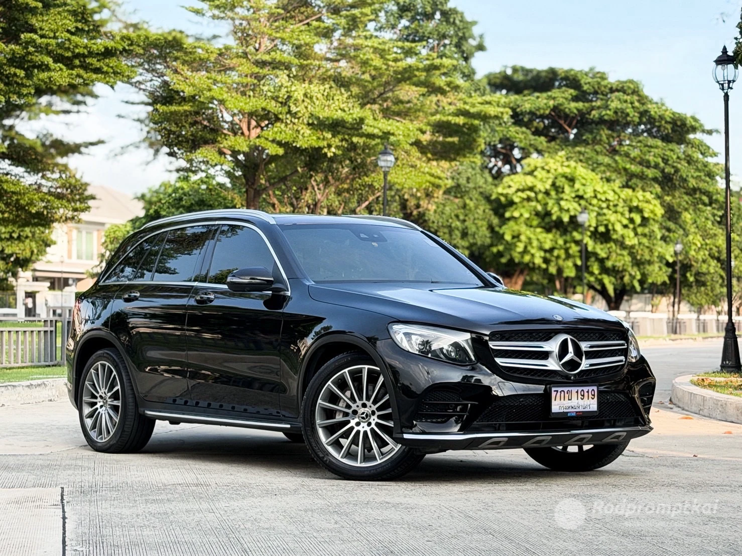 Mercedez-Benz GLC-CLASS