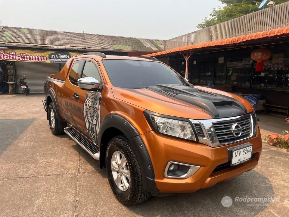 2014 NISSAN NAVARA