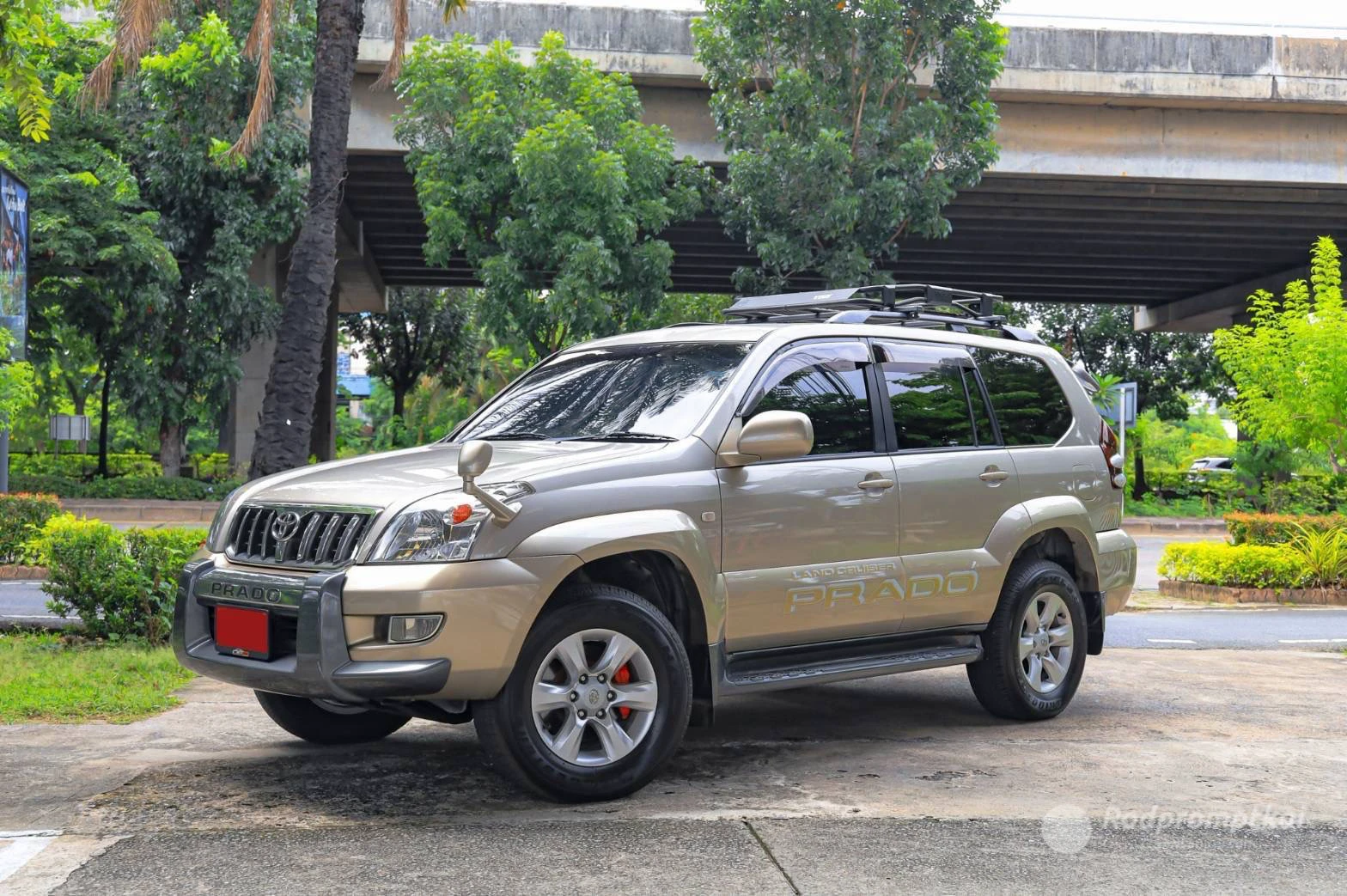 2004 TOYOTA LAND CRUISER PRADO