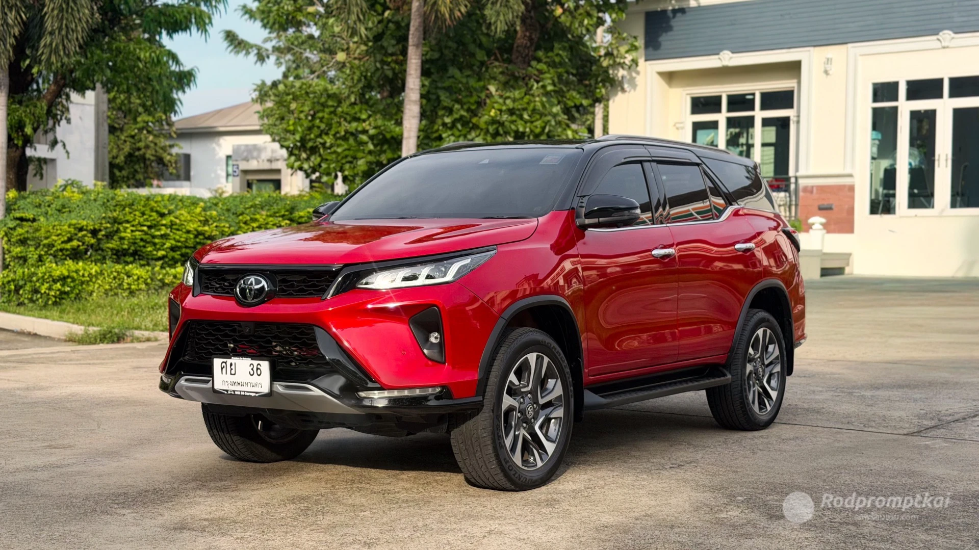 2023 TOYOTA FORTUNER
