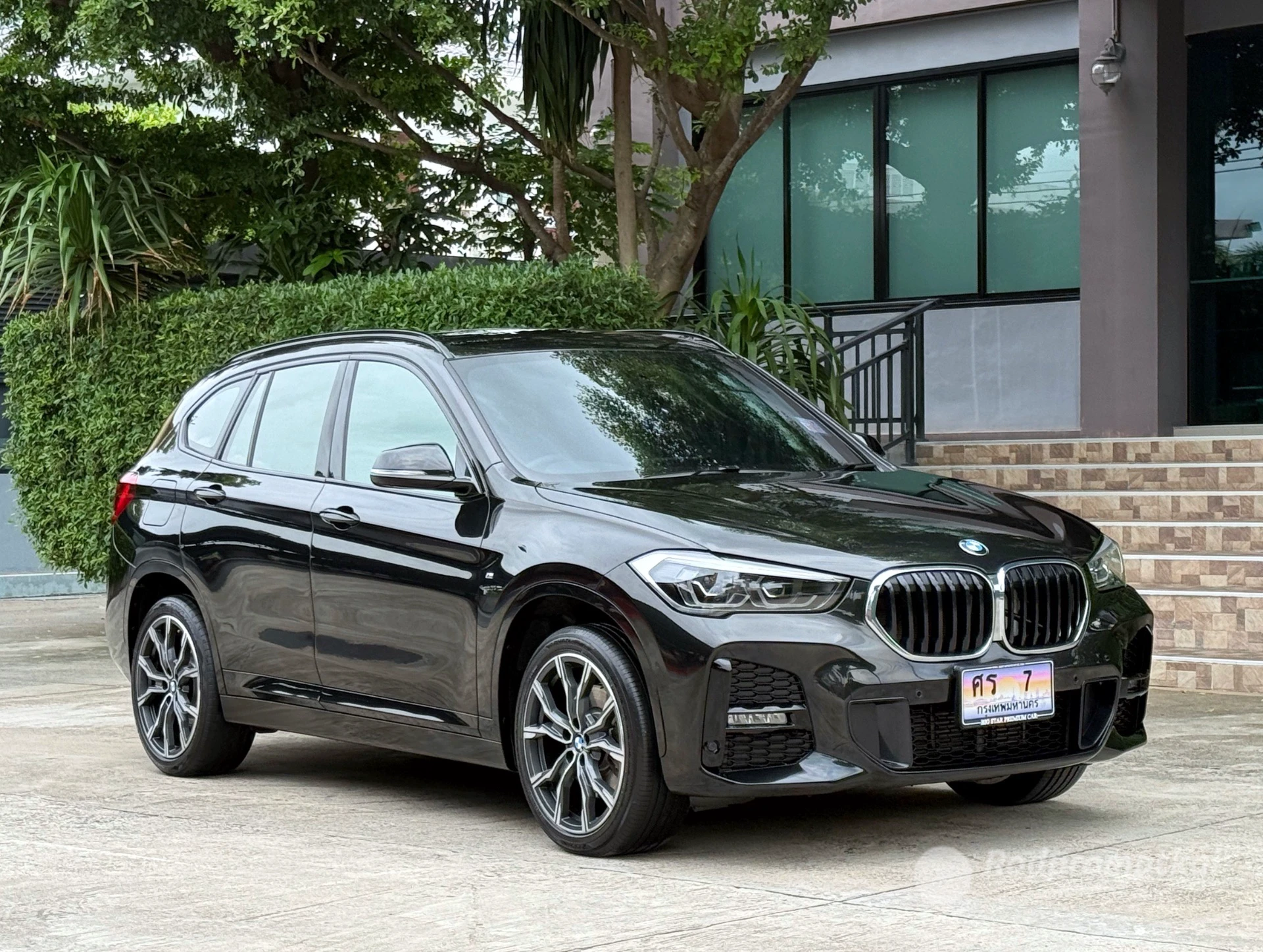 2022 BMW X1