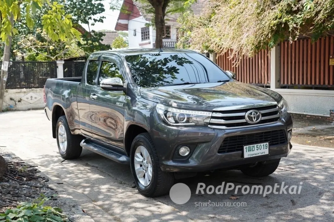 TOYOTA HILUX REVO