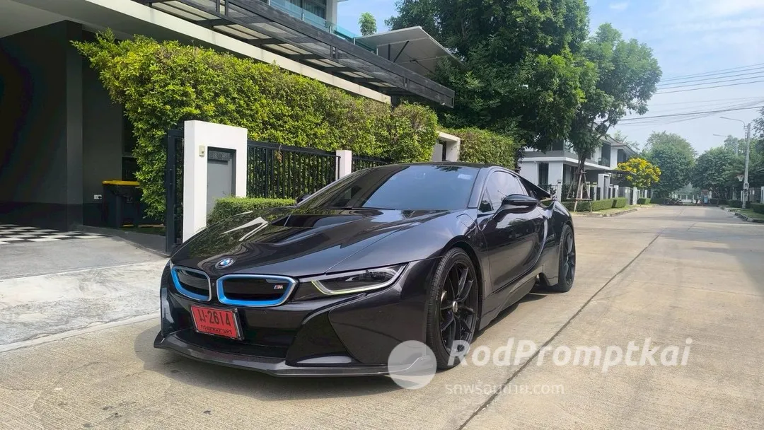 BMW i8