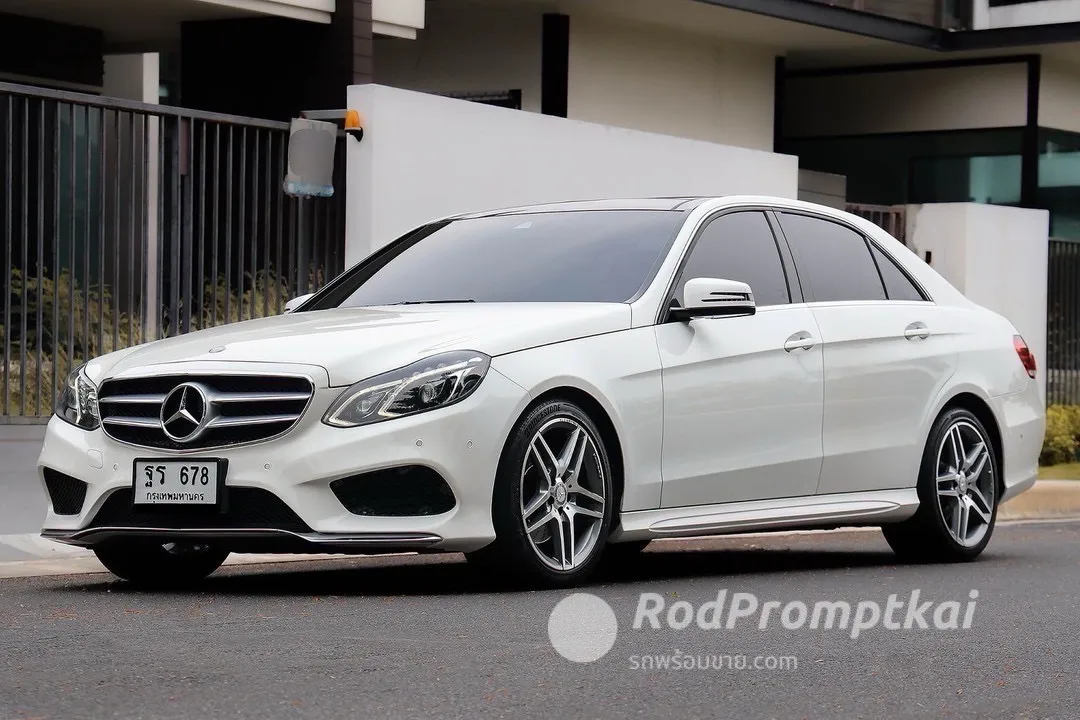 Mercedez-Benz E-CLASS
