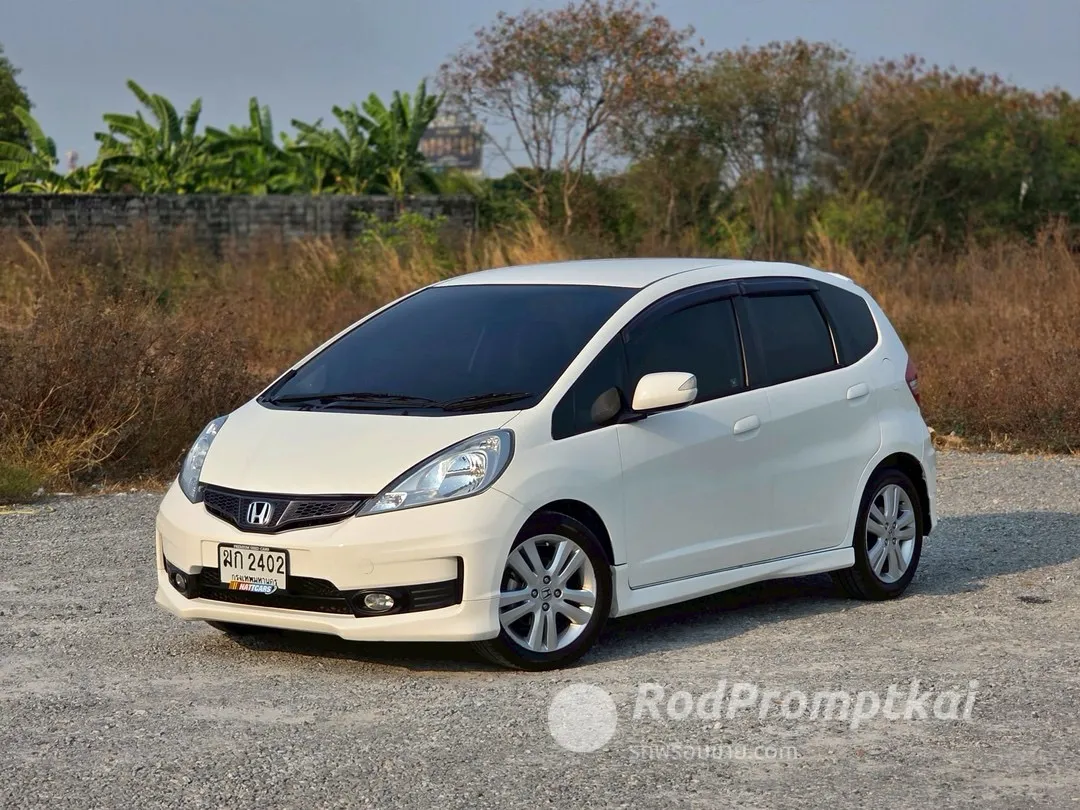 2012-honda-jazz-15-sv-i-vtec-bangkok-15082111