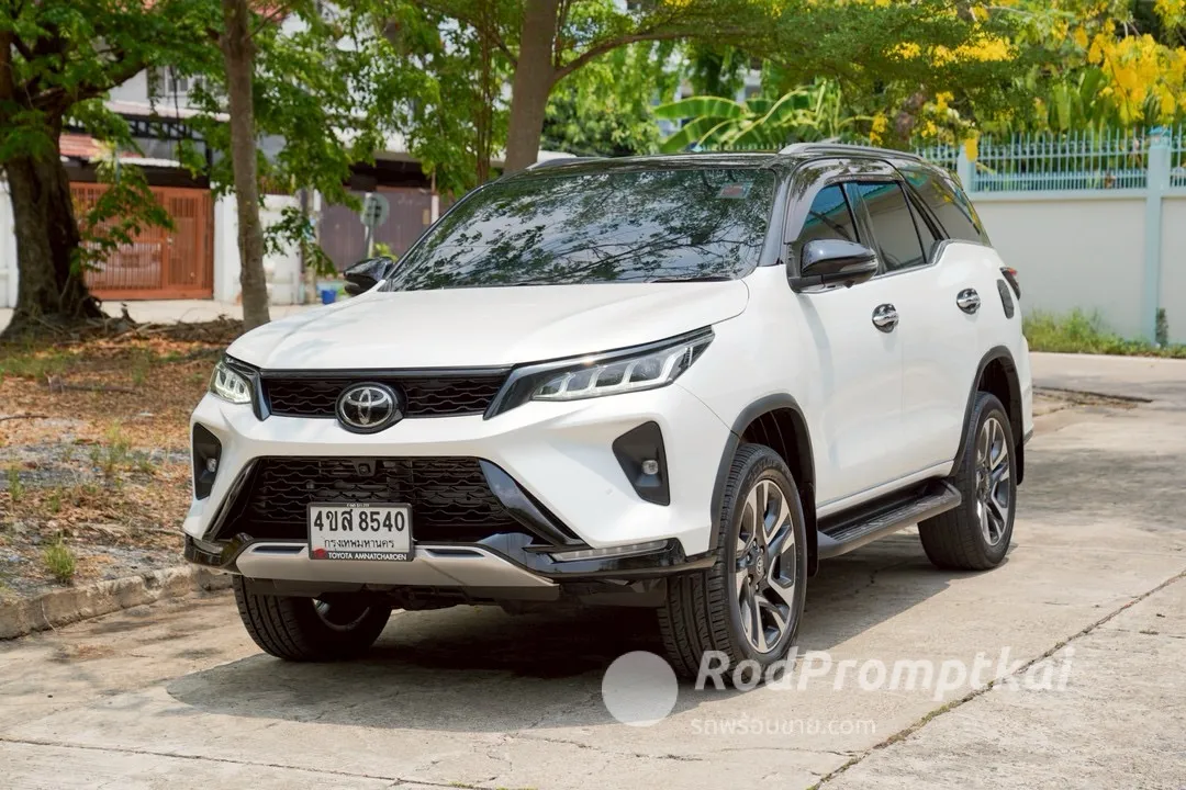 TOYOTA FORTUNER