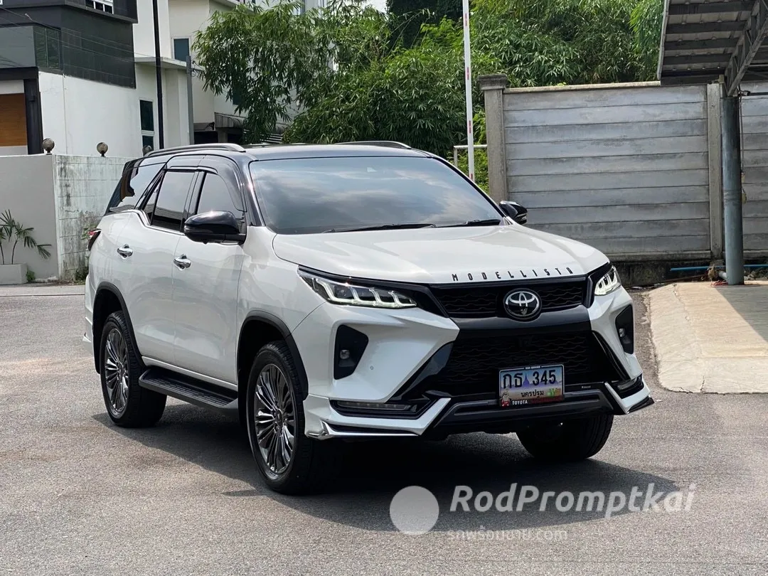 TOYOTA FORTUNER