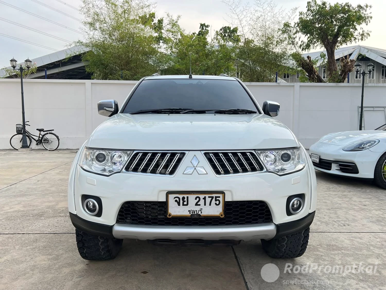 Mitsu pajero 2500cc.ออโต้ ปี2011 ท๊อปสุด 4WD