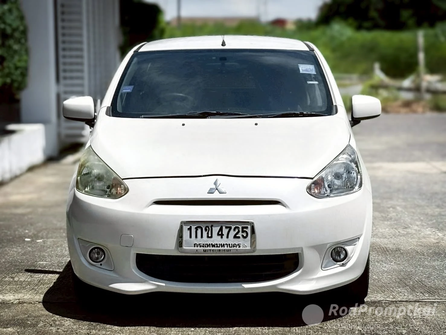 MITSUBISHI MIRAGE