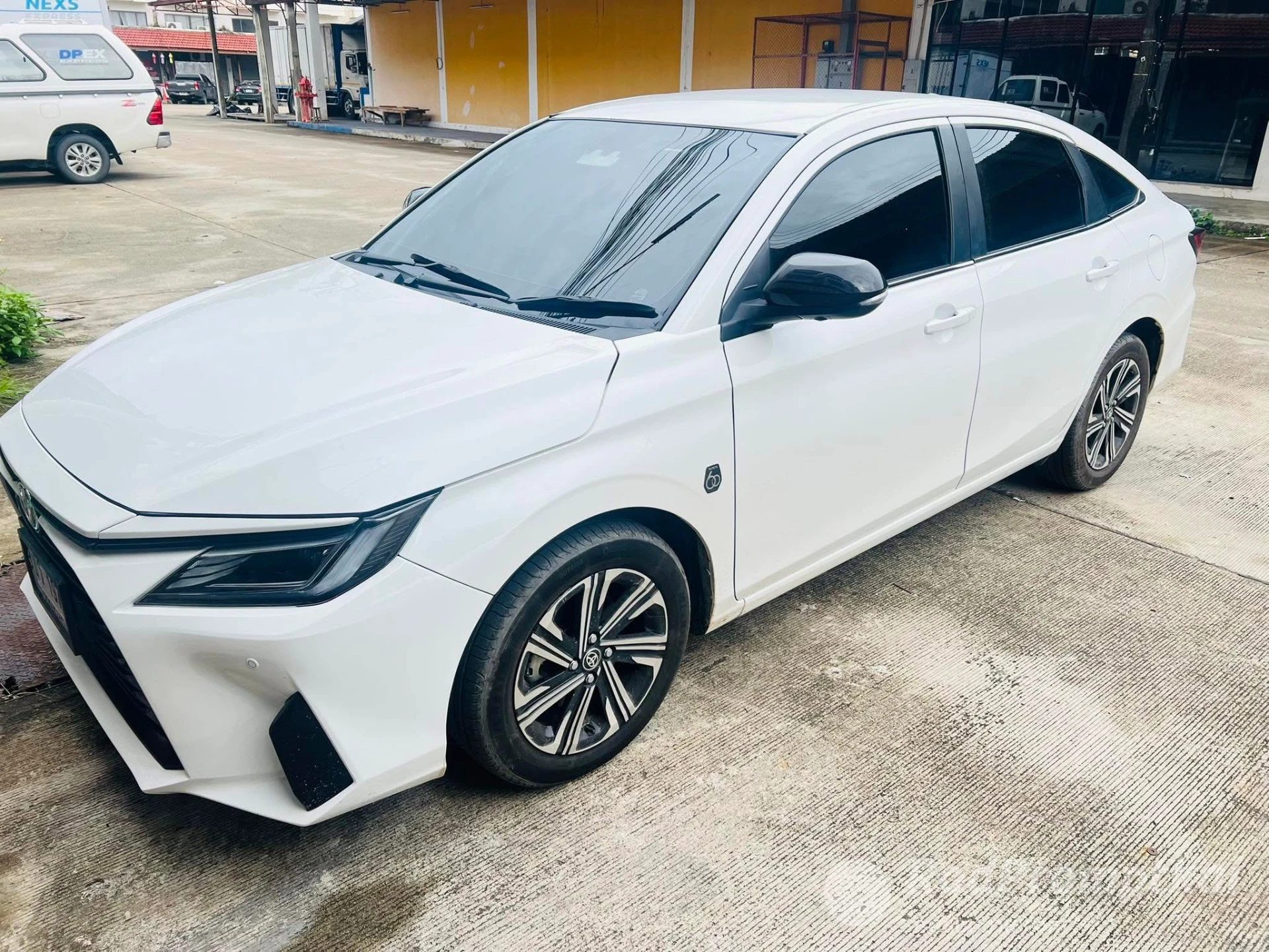 TOYOTA YARIS ATIV