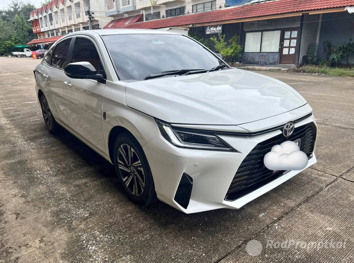 Yaris premium luxury ไมล์น้อยมาก✨