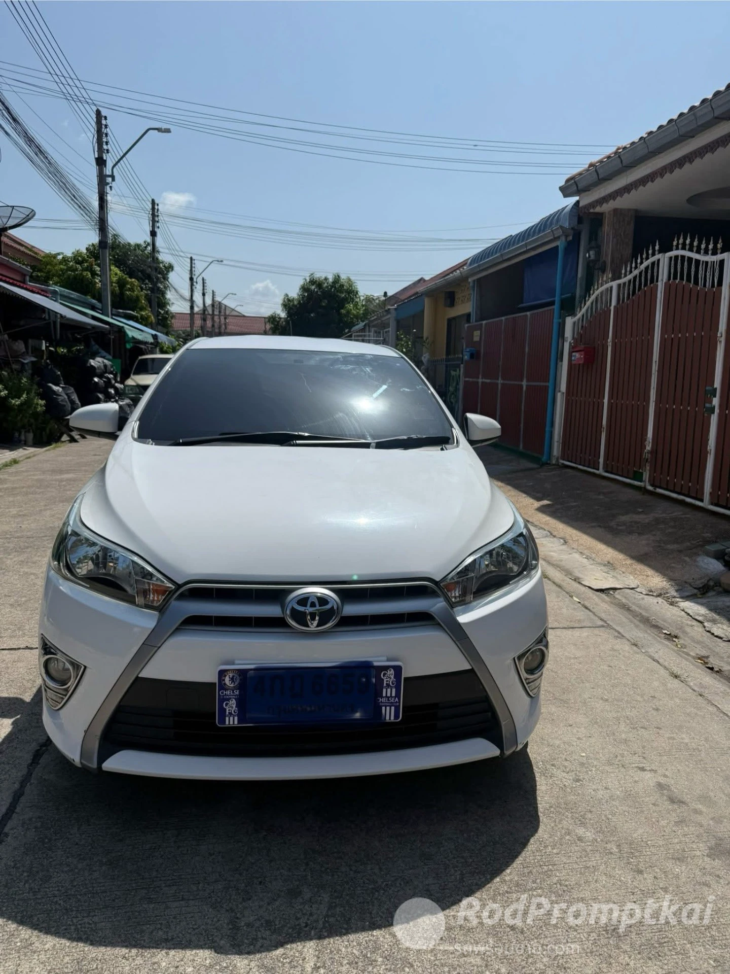 TOYOTA YARIS