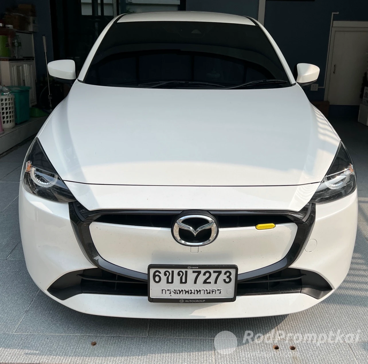 MAZDA 2