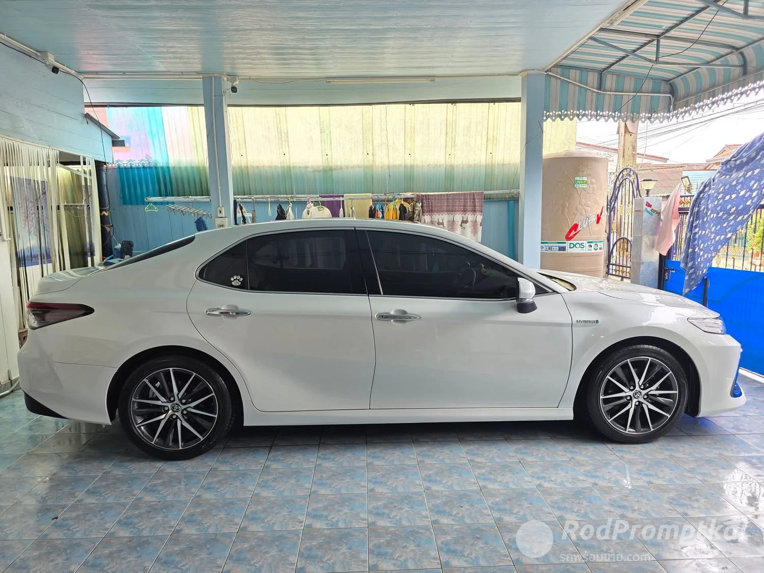 Toyota Camry Hybrid ปี 2022เครื่อง2500cc รถบ้านมือเดียวป้ายแดงใช้น้อย