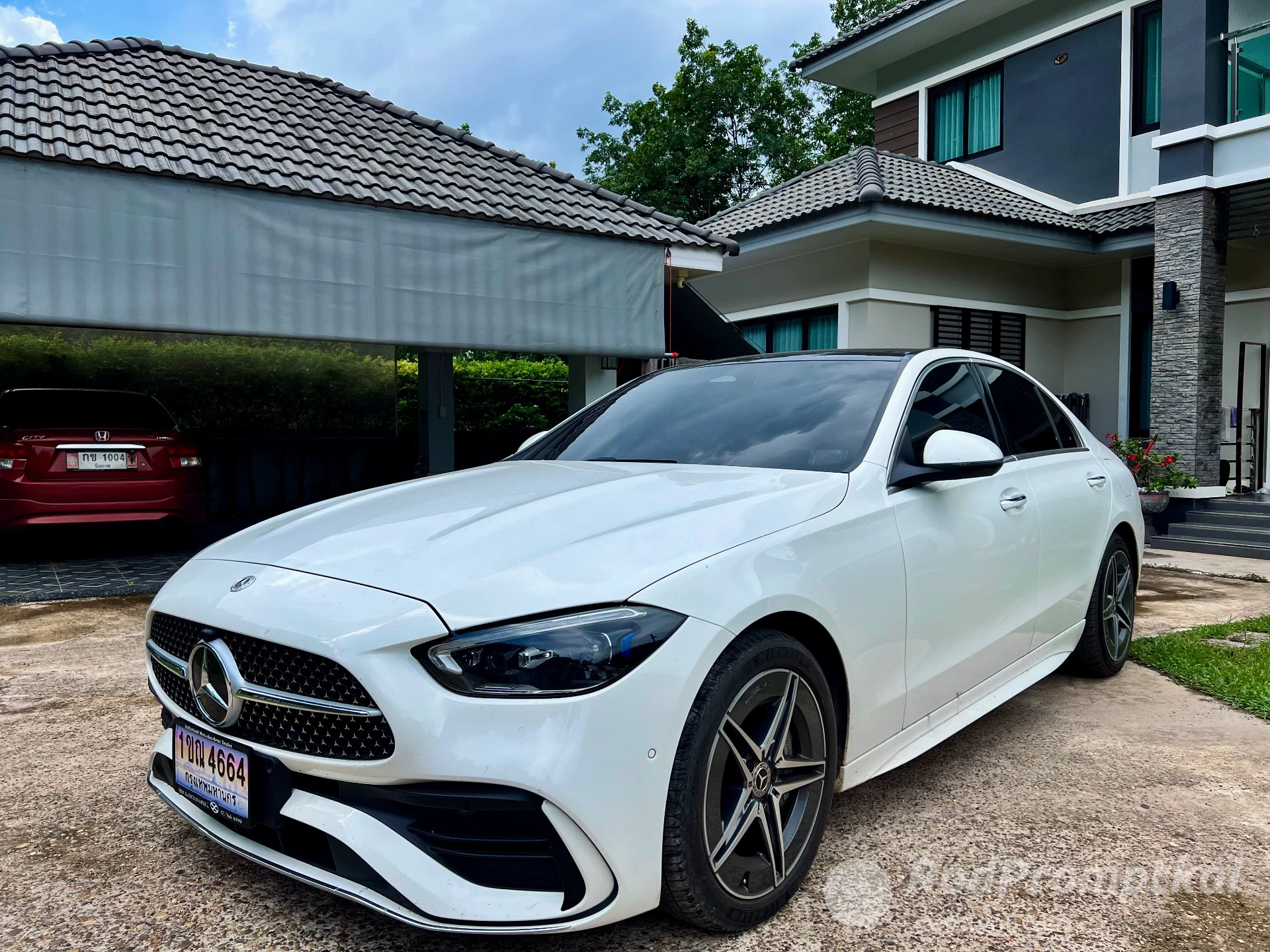 Mercedez-Benz C-CLASS