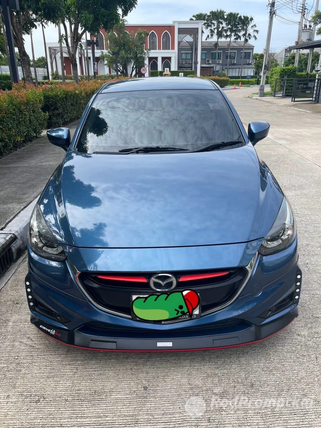 MAZDA 2