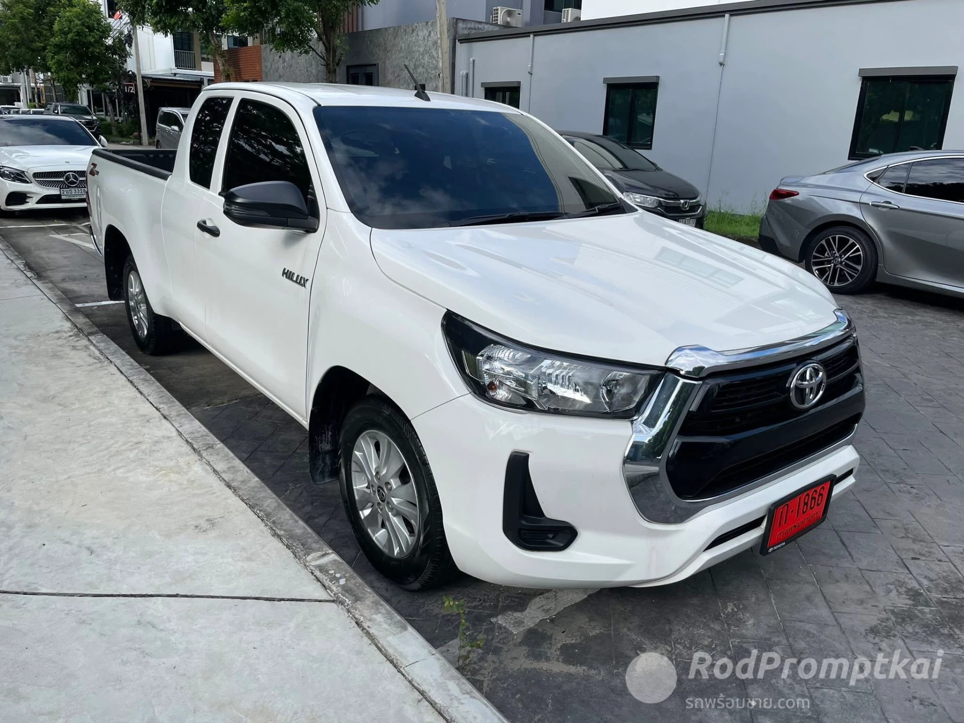 TOYOTA HILUX REVO