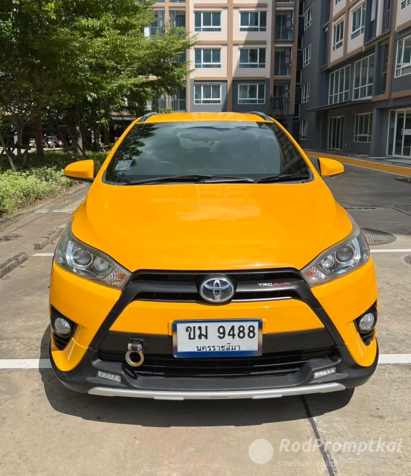 TOYOTA YARIS