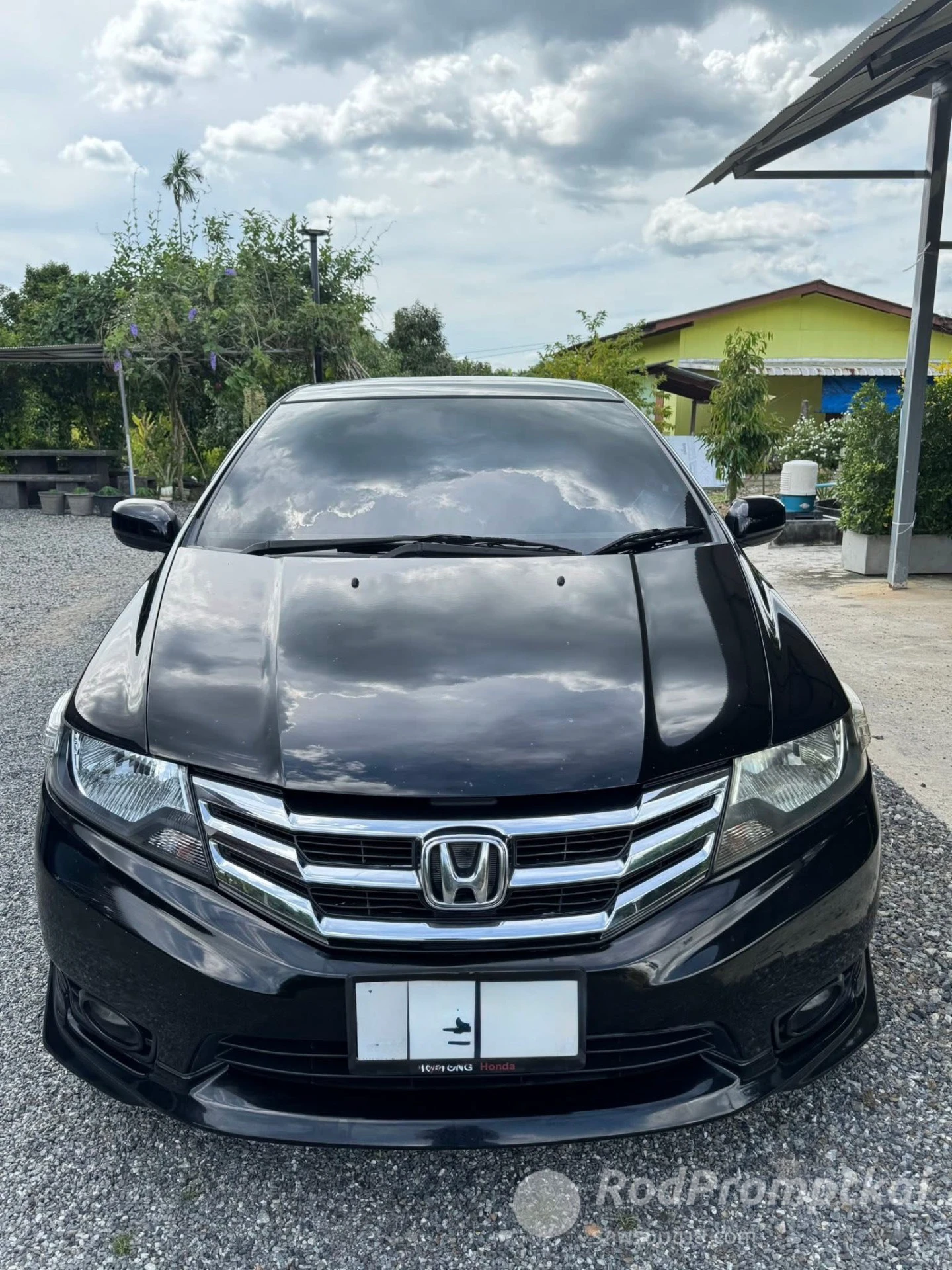 🚗 ขาย Honda City 1.5V (AT) ปี 2012 🚗  • รถมือเดียวออกป้ายแดง   • บอดี้สวยเดิม ไม่เคยชนหนัก   • เครื่อง–เกียร์สมบูรณ์   • สีมีริ้วรอยตามการใช้งาน   • เอกสารครบ พร้อมโอนทันที   • เจ้าของรถขายเอง รถบ้าน   • แอร์เย็นปกติ   • ประกันชั้น 1 +พรบ.+ภาษี ถึงปี 69   • เลขไมล์ 189,xxx    💰 ราคา 199,000 บาท (สด)  📍 ดูรถได้ที่ เมืองระยอง  📞 สนใจติดต่อ วสันต์ 083-0193314 หรือ 065-6922492