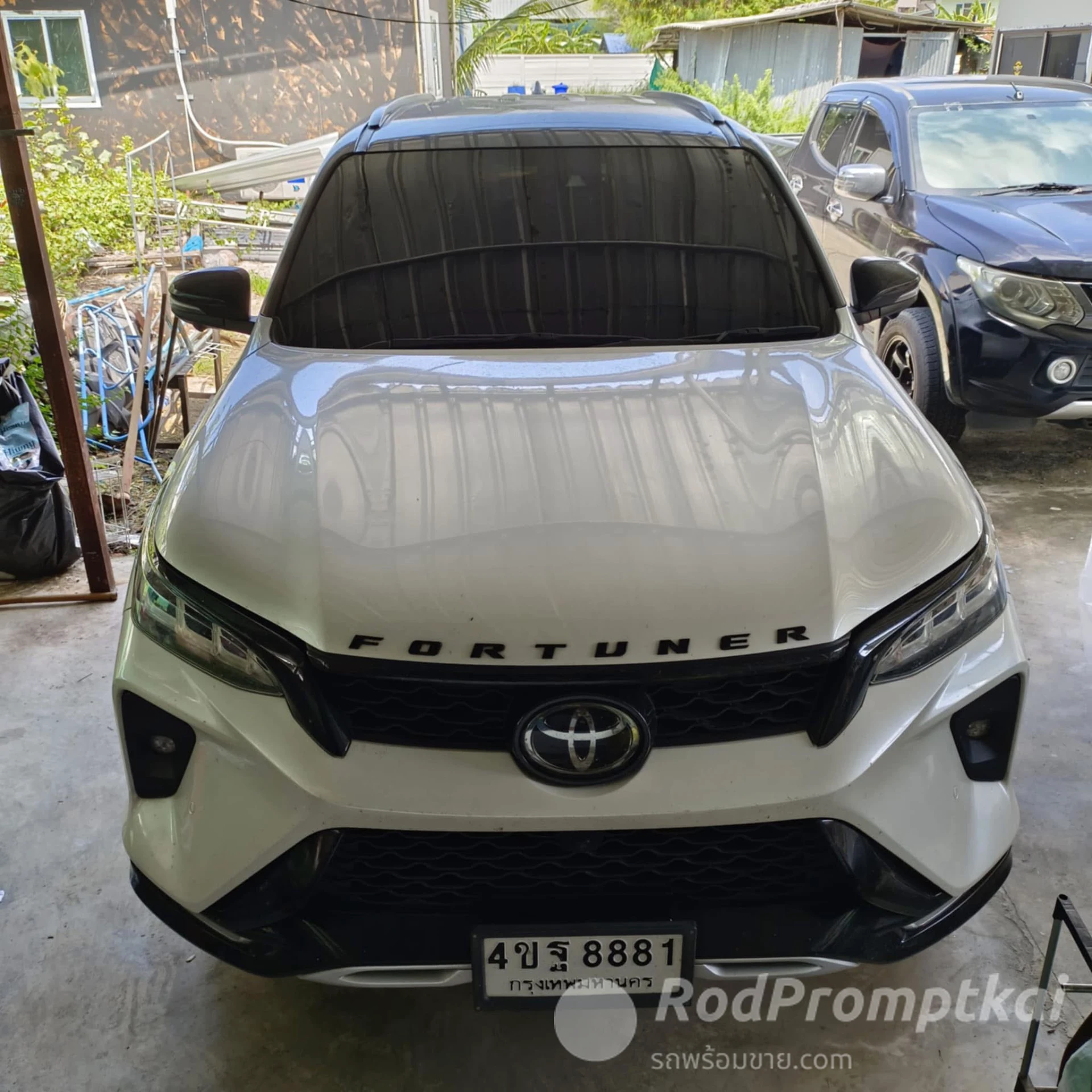 TOYOTA FORTUNER