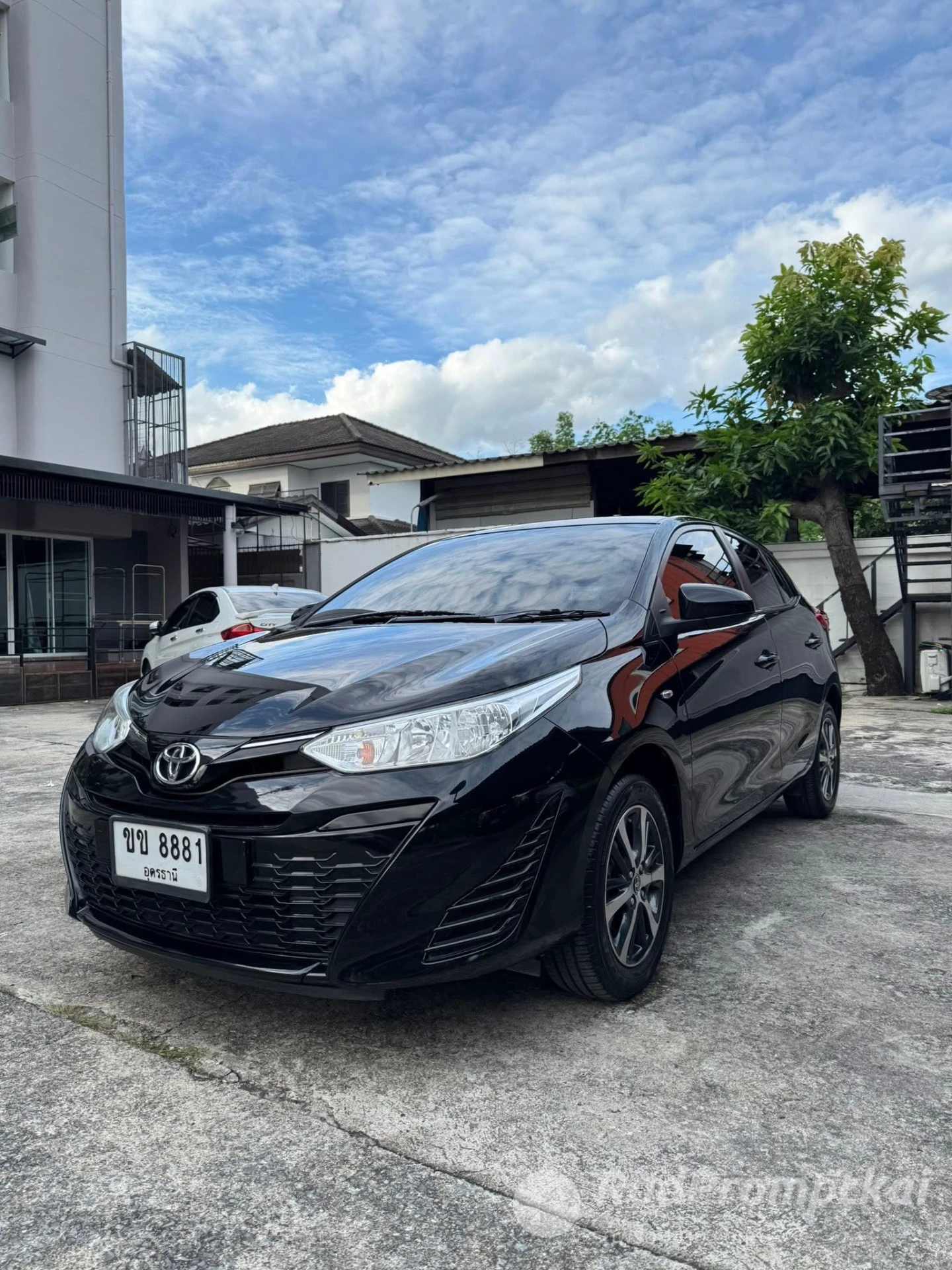 TOYOTA YARIS