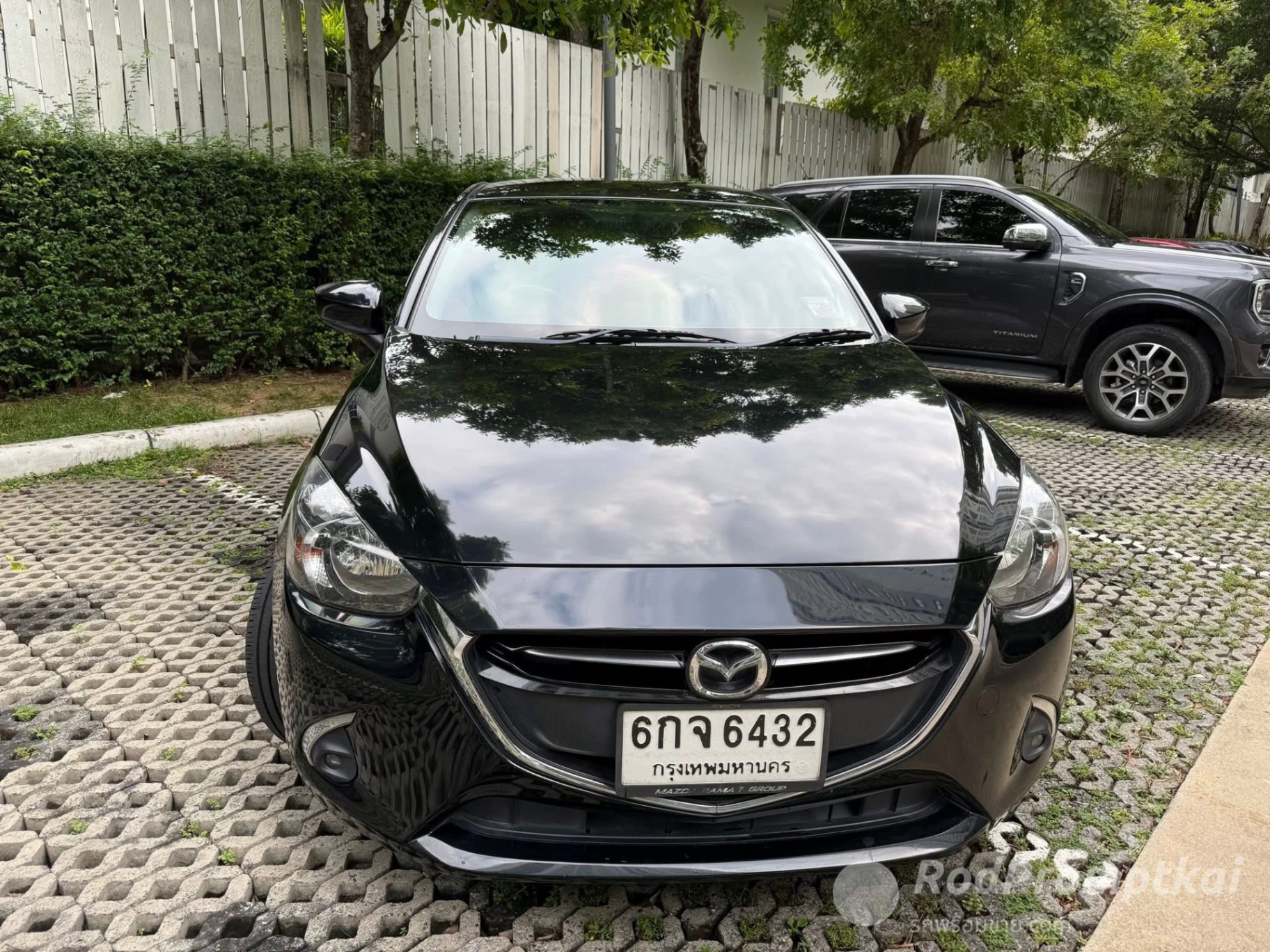 MAZDA 2
