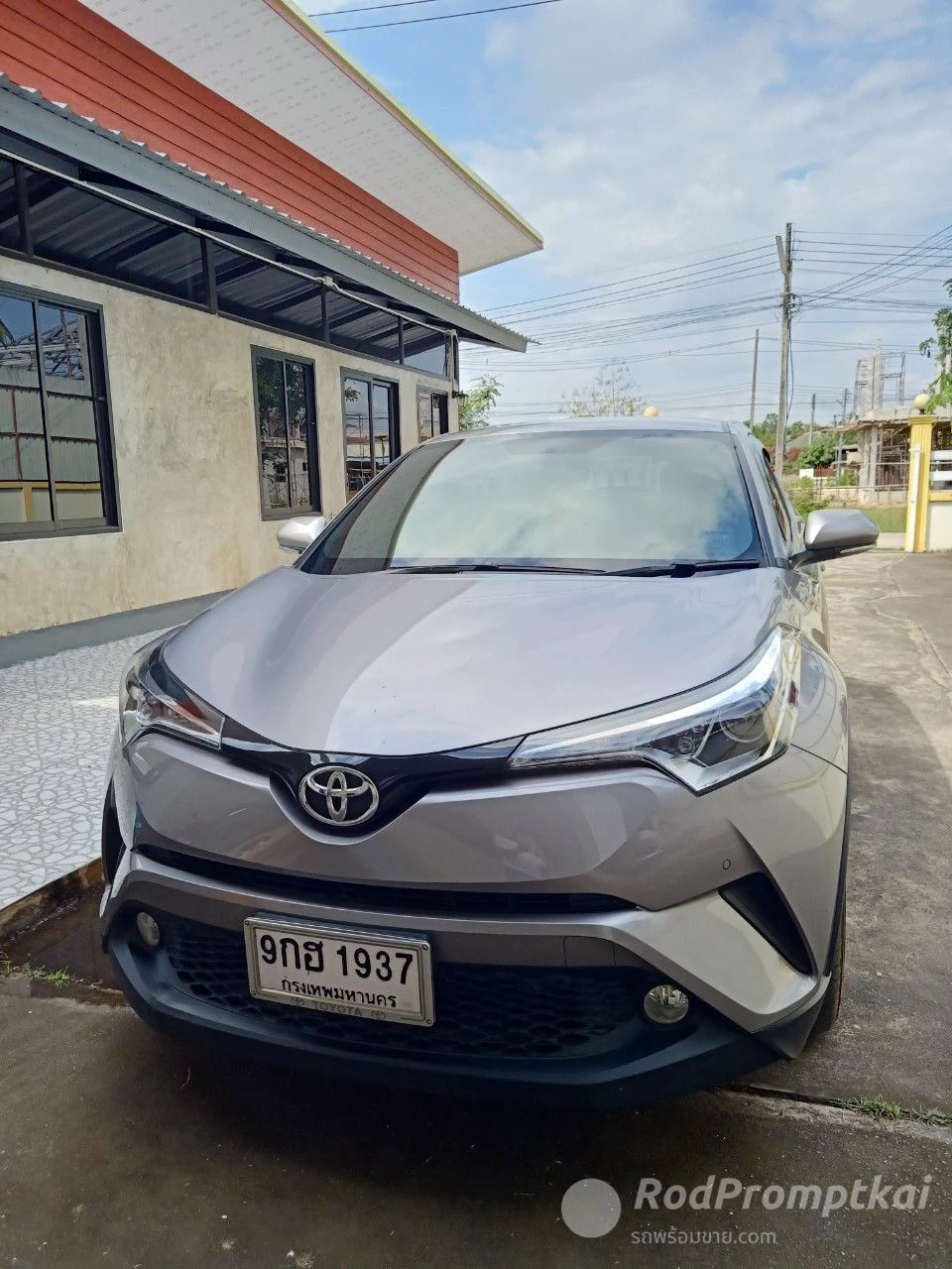 TOYOTA CHR