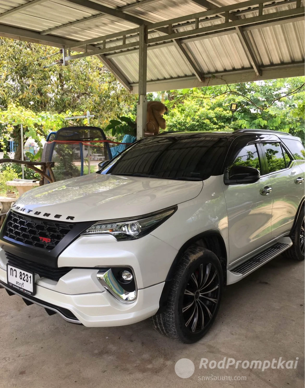 TOYOTA FORTUNER
