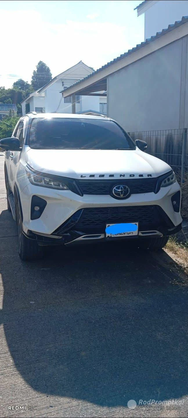TOYOTA FORTUNER