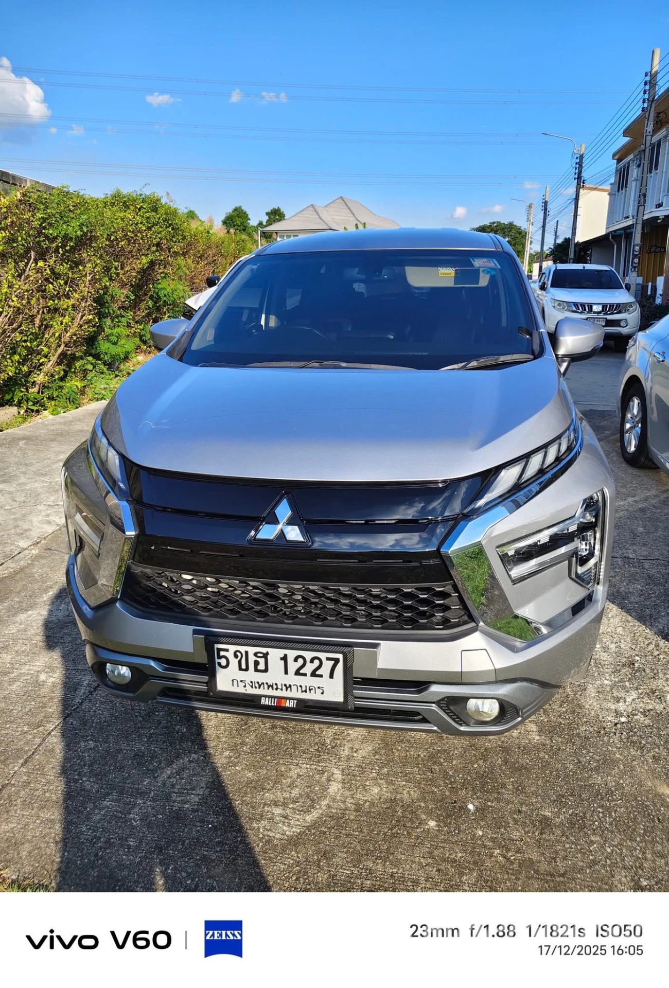 MITSUBISHI XPANDER