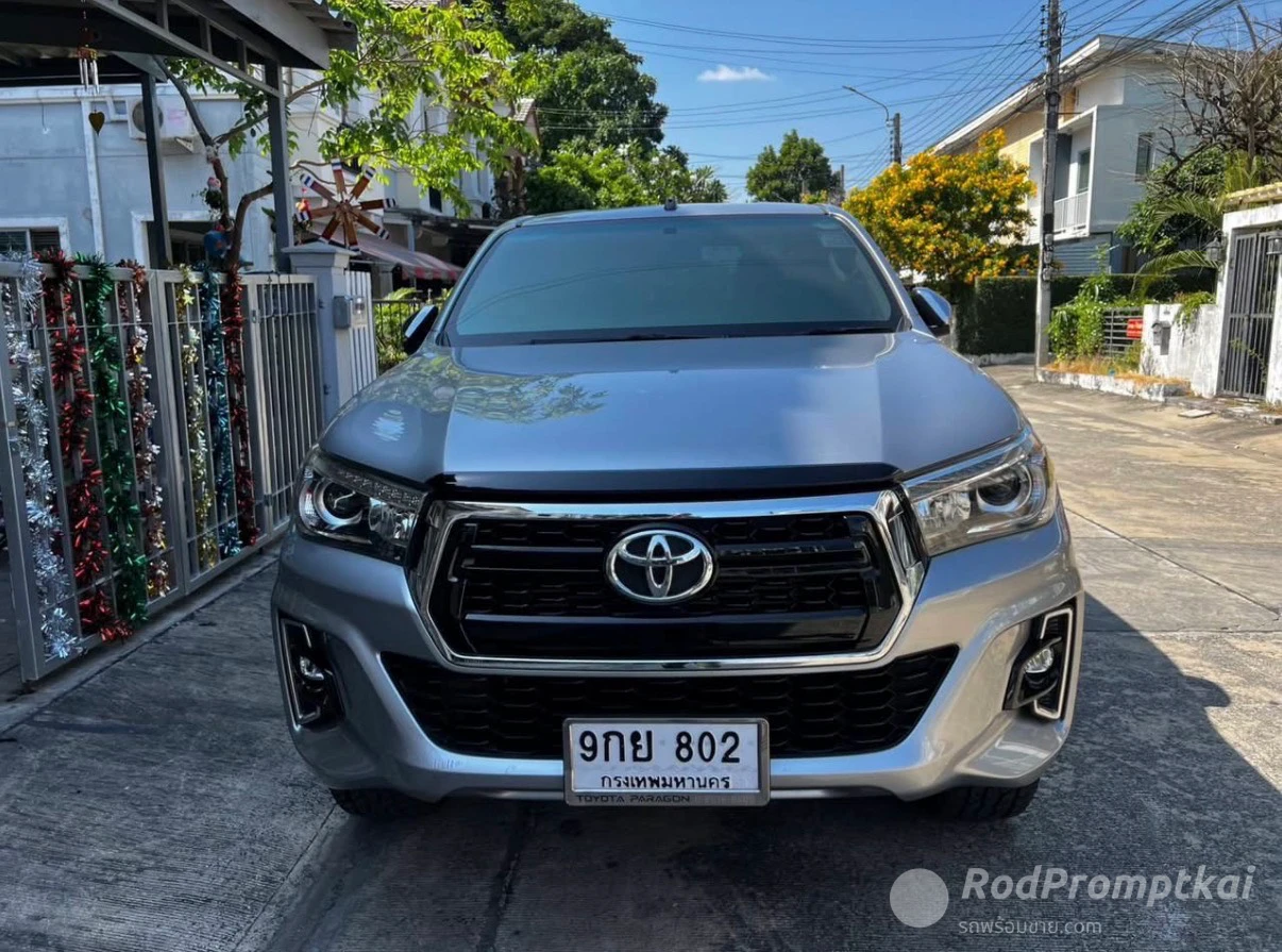 TOYOTA HILUX REVO