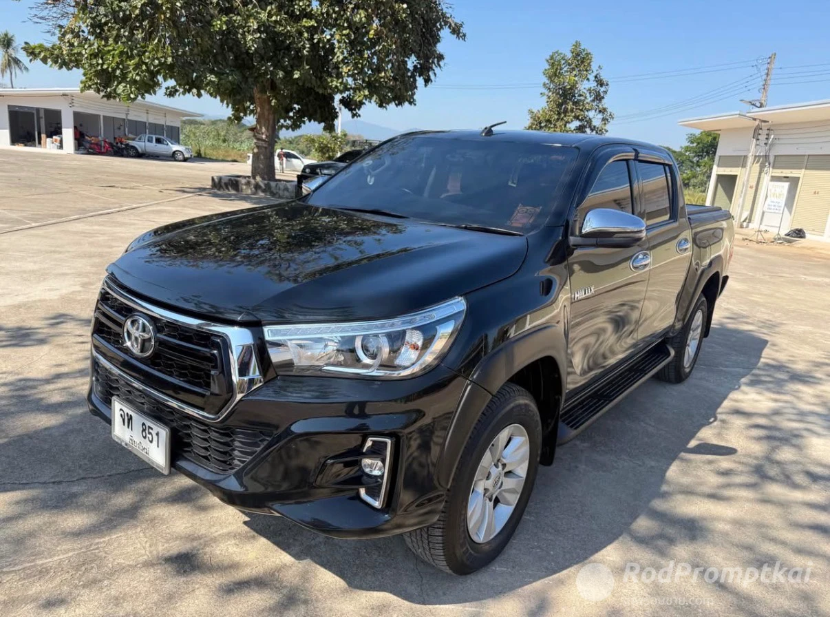TOYOTA HILUX REVO