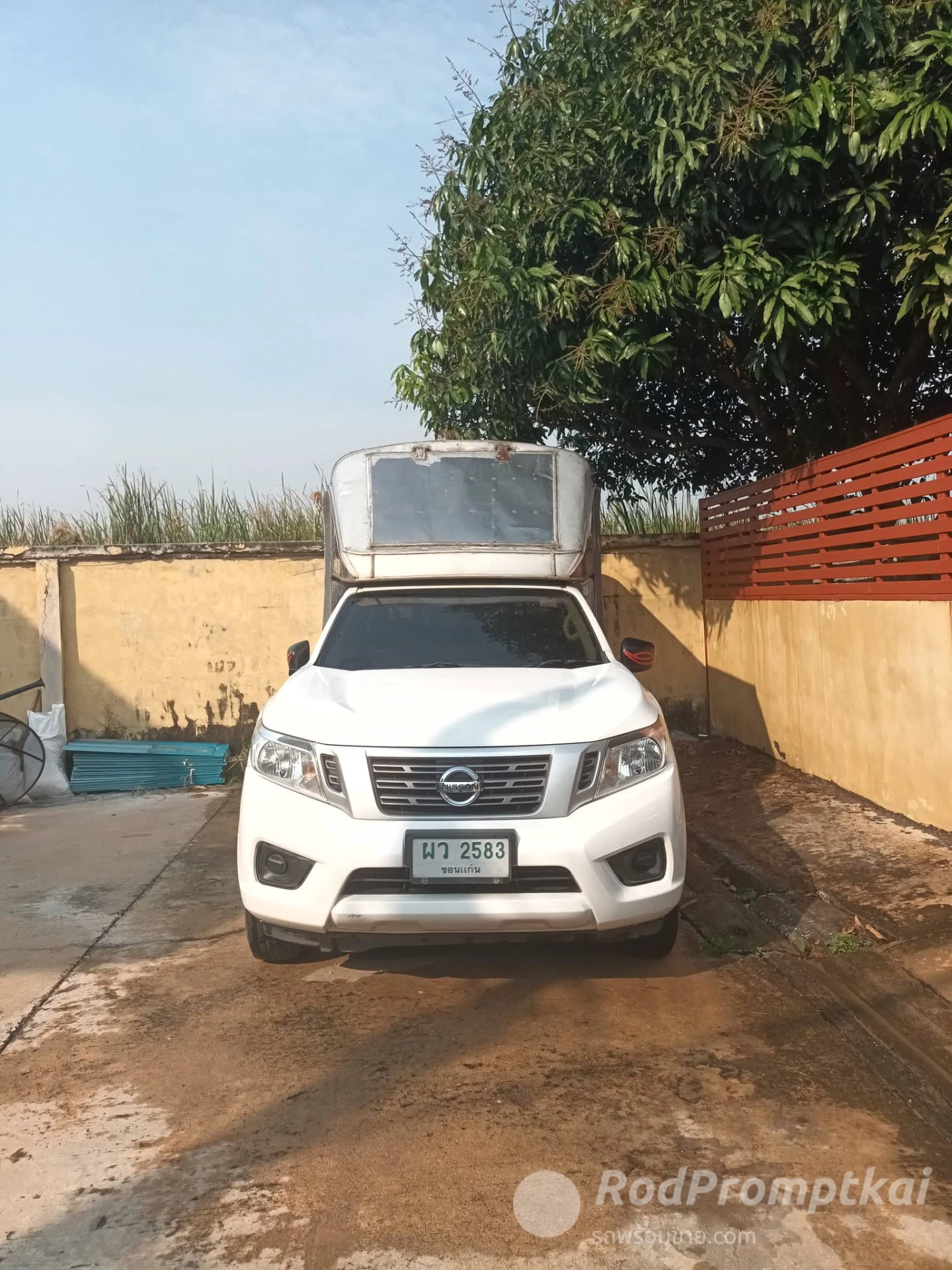 NISSAN NAVARA
