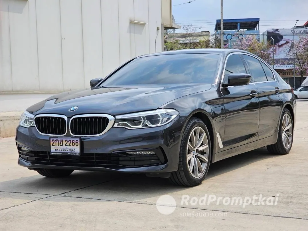 2020-bmw-series-5-530e-20-elite-bangkok-12563798