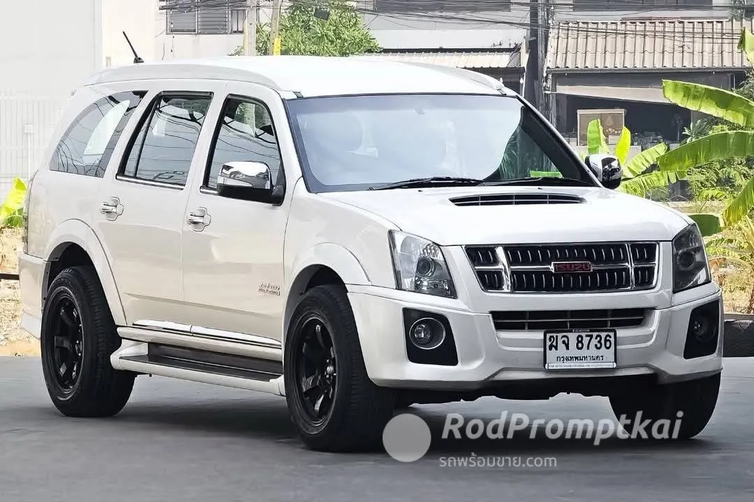 2012-isuzu-mu-7-30-choiz-bangkok-19734117