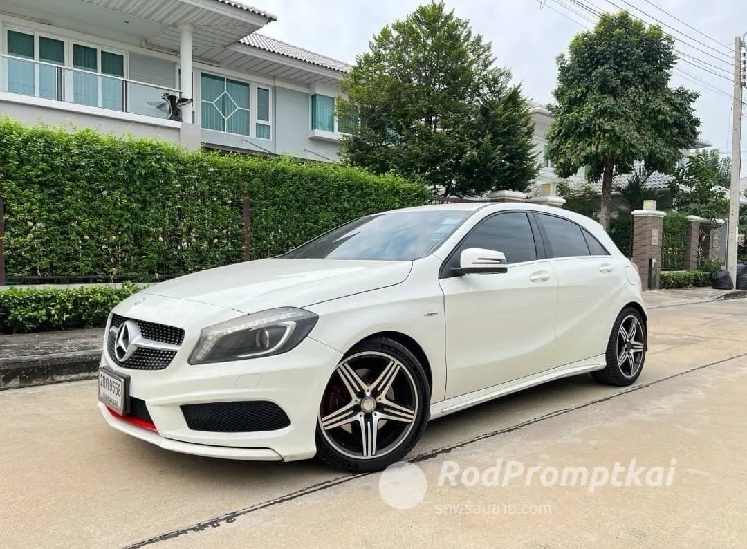 2013-mercedez-benz-a-class-a250-20-sport-bangkok-92097535