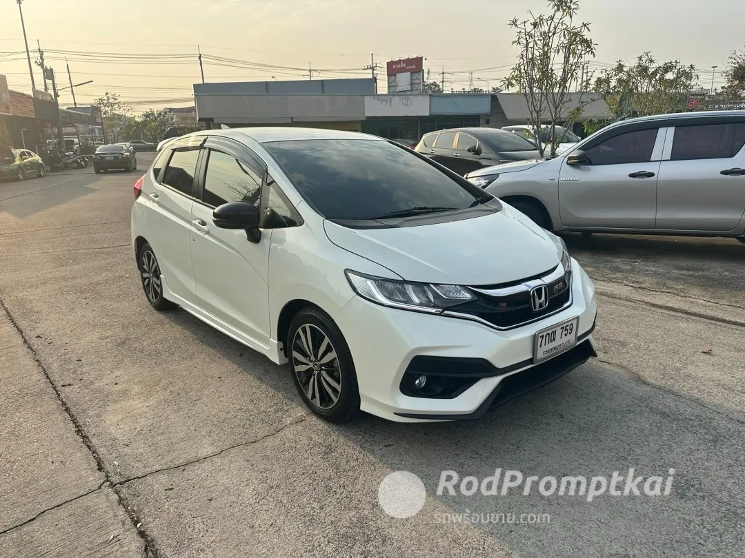 2018-honda-jazz-15-i-vtec-rs-bangkok-68866152