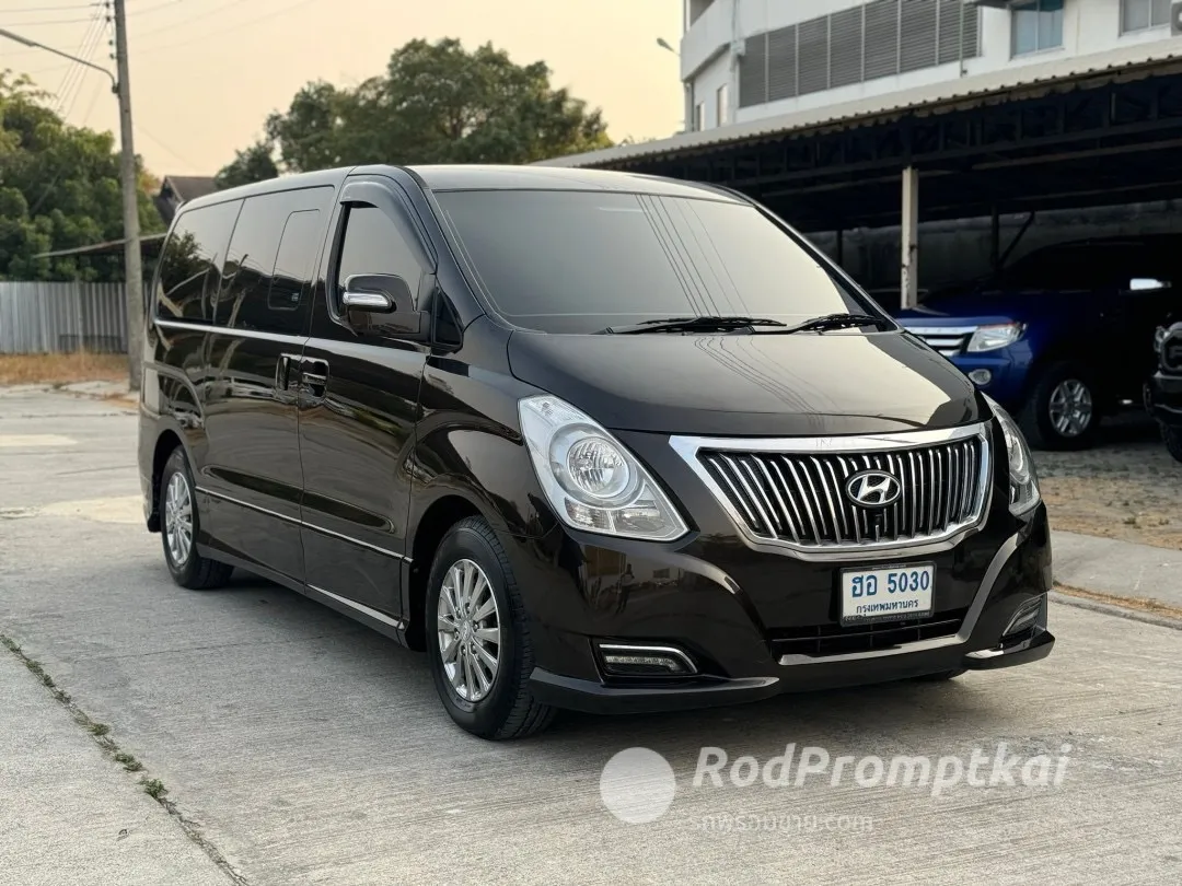 2018-hyundai-h-1-25-deluxe-bangkok-1-70422295