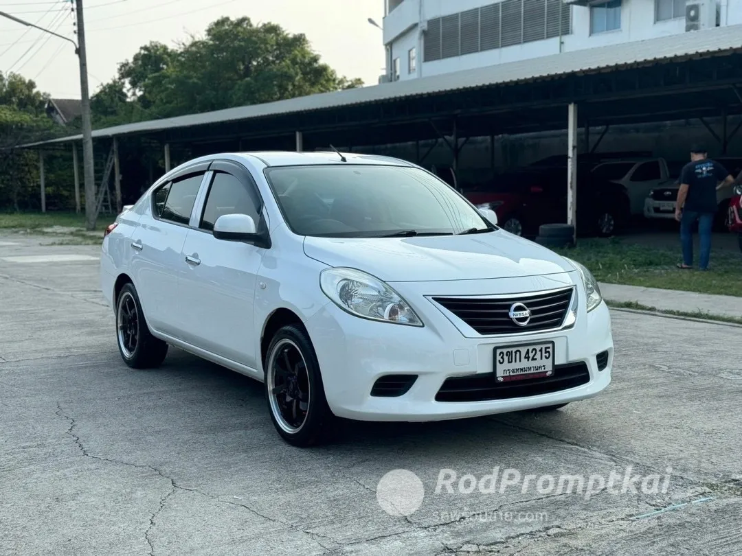 2012-nissan-almera-12-e-bangkok-92022757