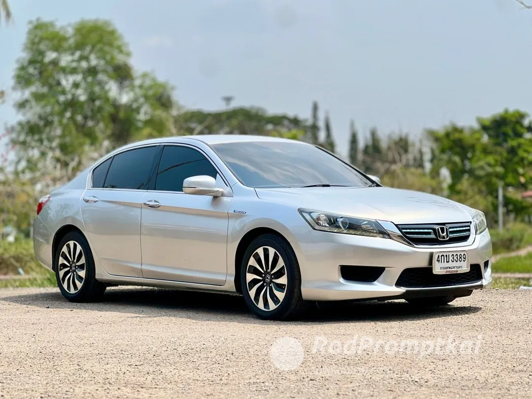 2015-honda-accord-20-hybrid-bangkok-58685308