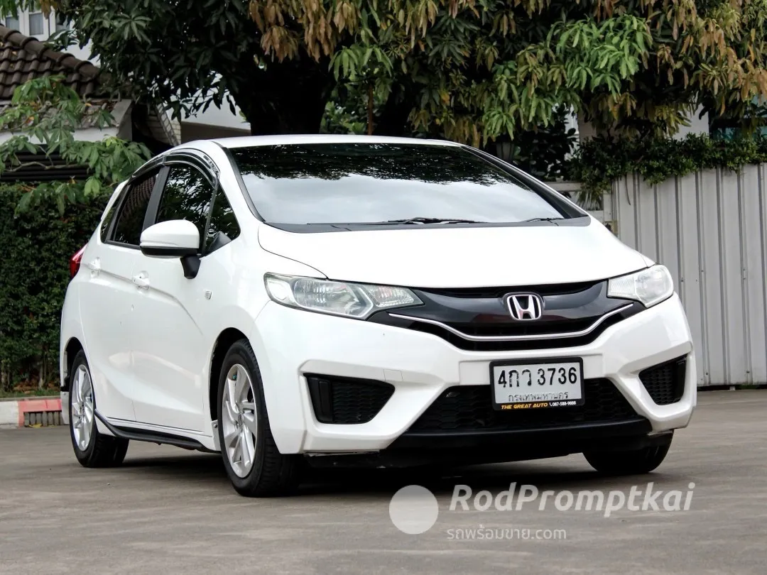 2015-honda-jazz-15-i-vtec-v-bangkok-43470525