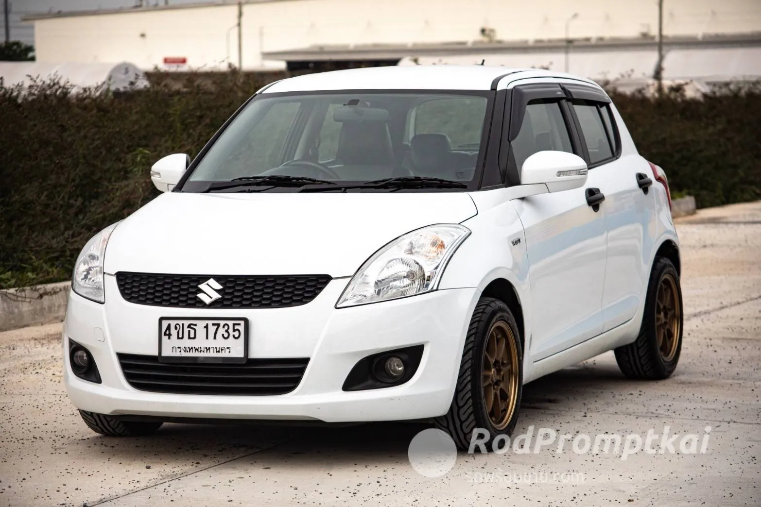 2013-suzuki-swift-12-glx-bangkok-10439828