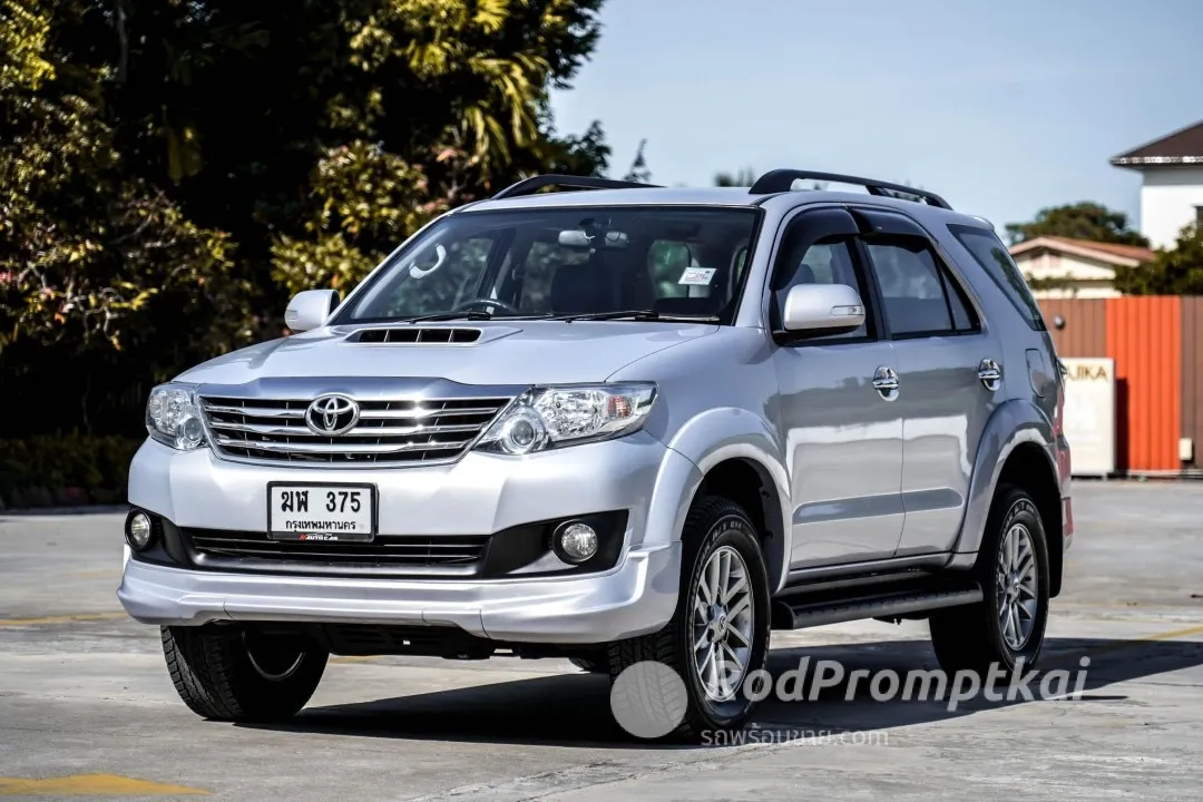 2012-toyota-fortuner-30-v-bangkok-80582235