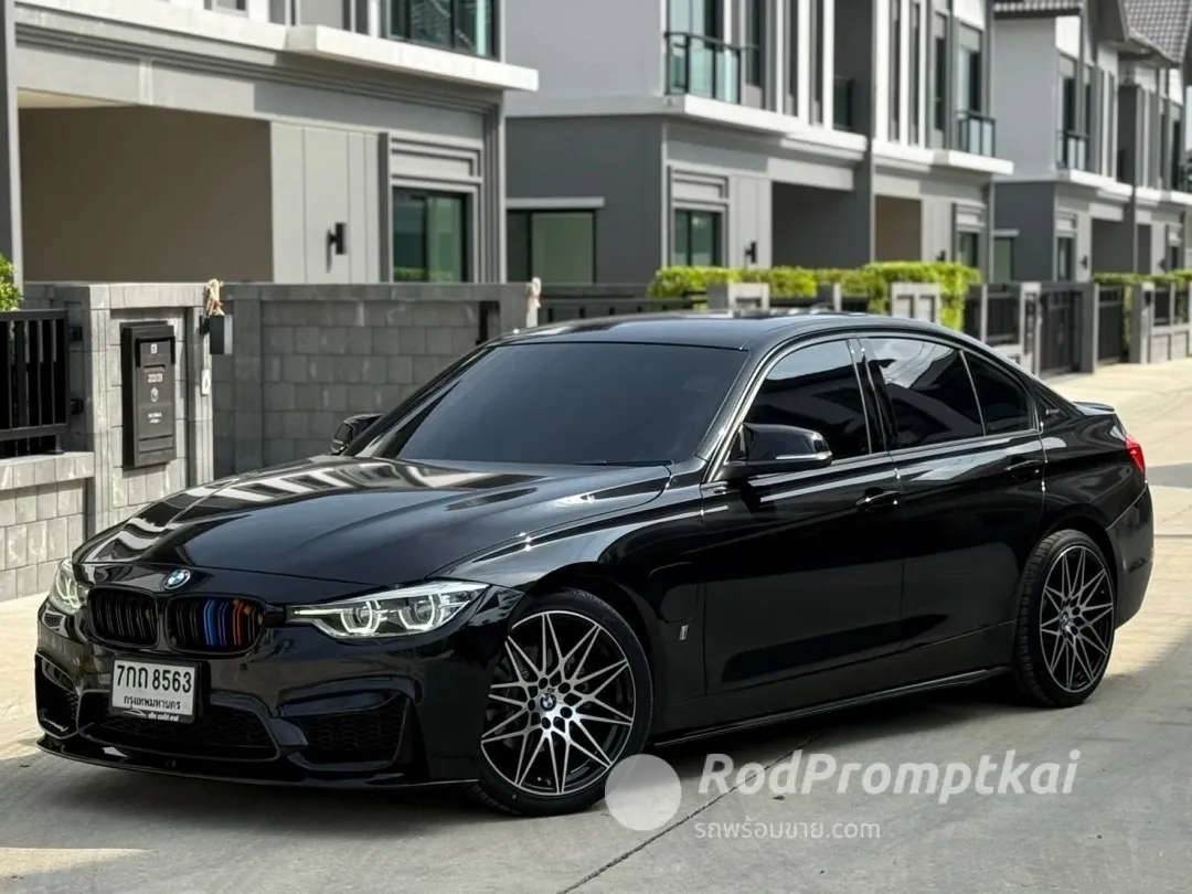 2018-bmw-series-3-330e-m-sport-bangkok-97519261