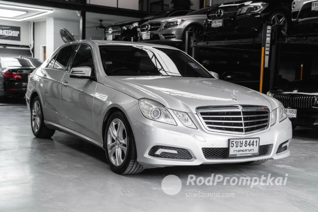 2011-mercedez-benz-e-class-e200-cgi-18-bangkok-mercedes-benz-e200-68222603