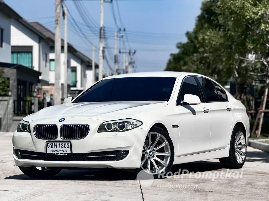 2011-bmw-series-5-523i-highline-bangkok-05457351